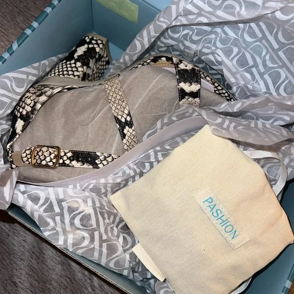 Snake Print Pashion convertible heels - Picture 7 of 8